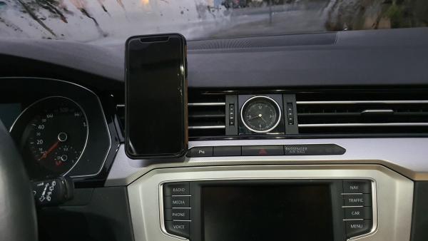 RS-Mount, fahrzeugspezifischer Handyhalter passend für VW Passat B8 ab Baujahr 2014, VW Arteon Baujahr 2017-2020, Made in Germany